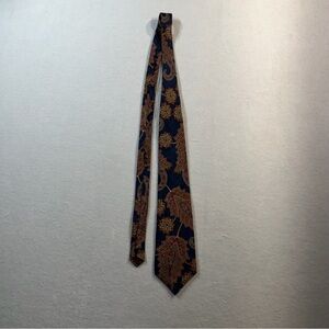 Vintage Strathmore All Silk Jacobean Print Neck Tie